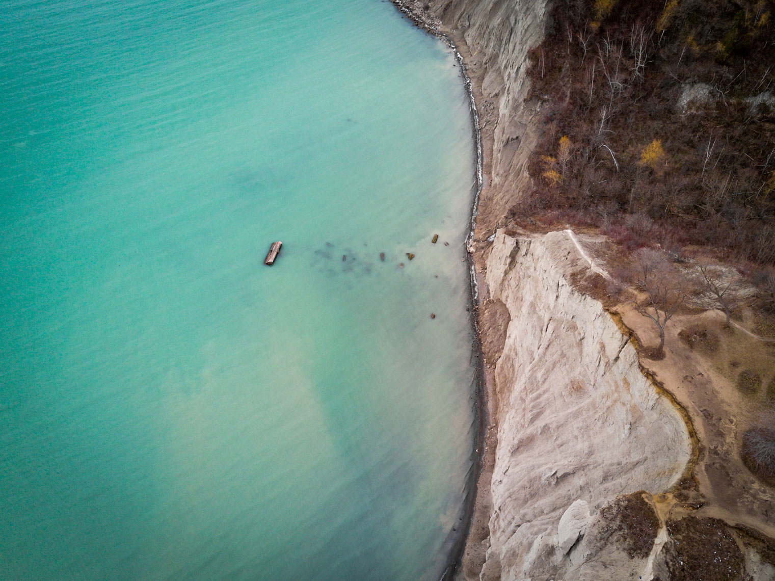 Aerial view of Lake Ontario & Scarborough Bluffs © David Coulson Canadian conservation photohrapher